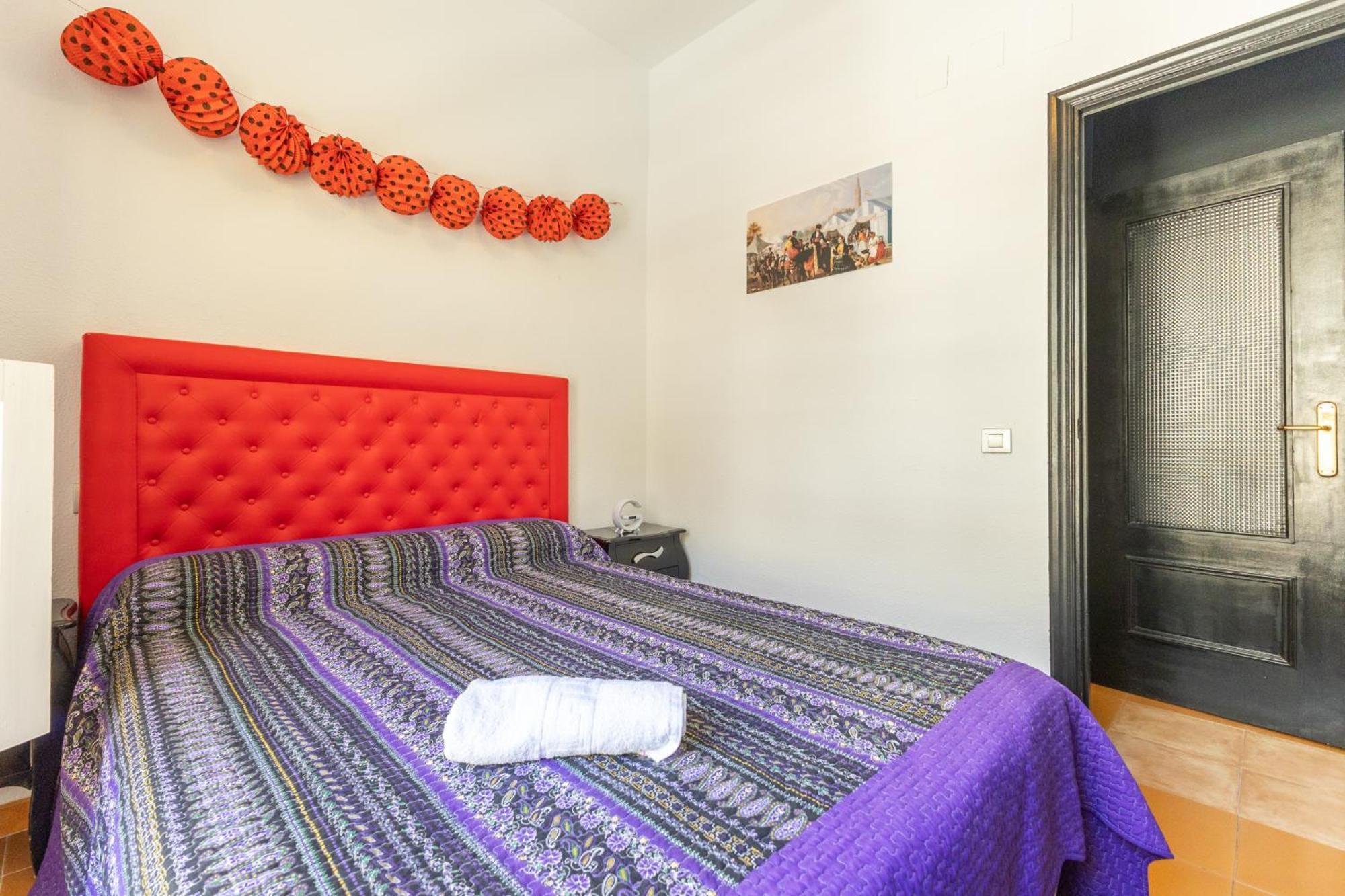 Conde Center Premium Suites, Free Parking Севилья Экстерьер фото